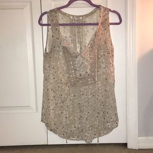 Flowy lightweight tank